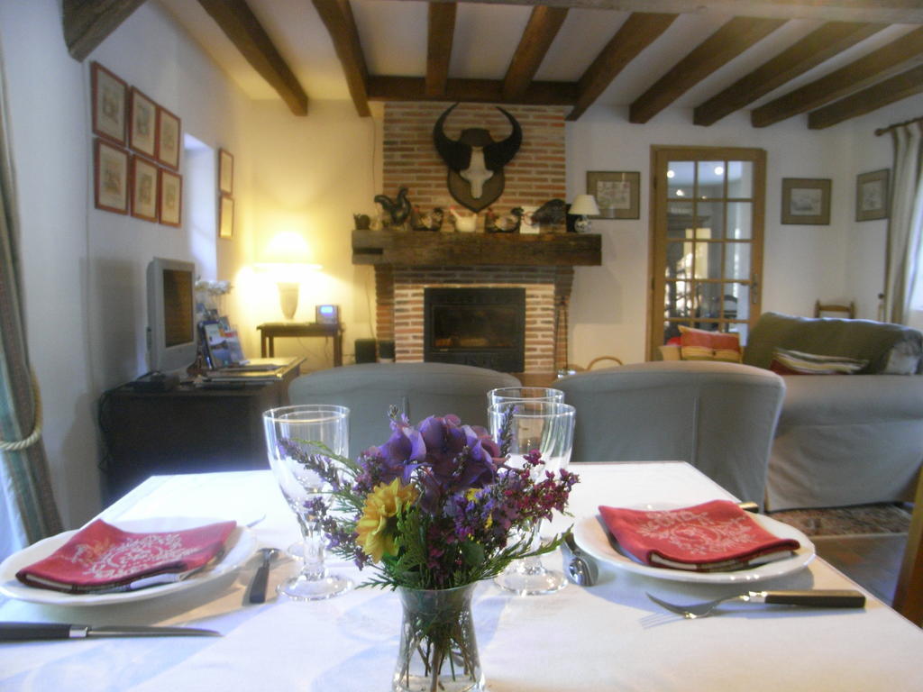 Les Vieux Guays Bed & Breakfast Cerdon  Exterior foto