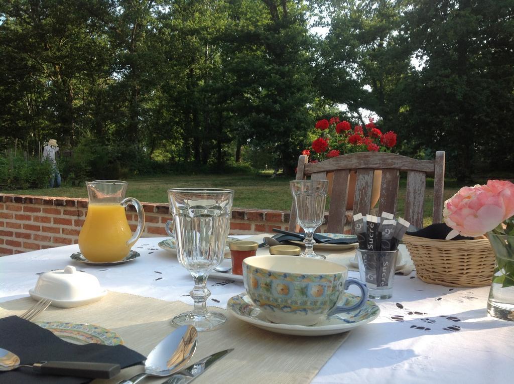 Les Vieux Guays Bed & Breakfast Cerdon  Exterior foto