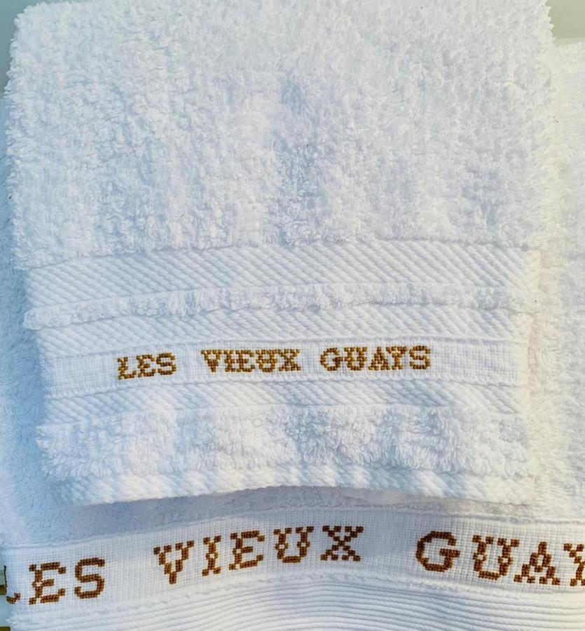 Les Vieux Guays Bed & Breakfast Cerdon  Exterior foto